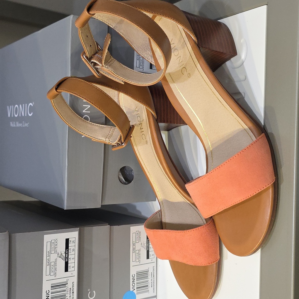 BRAND NEW Vionic Rosie Nat Heel in Coral Size 9